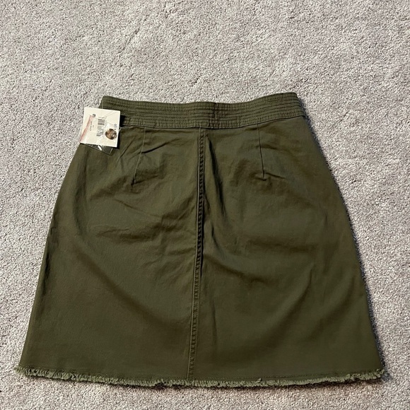 Olive Green Women's Skirt by Falls Creek size 8 NWT - Picture 5 of 9